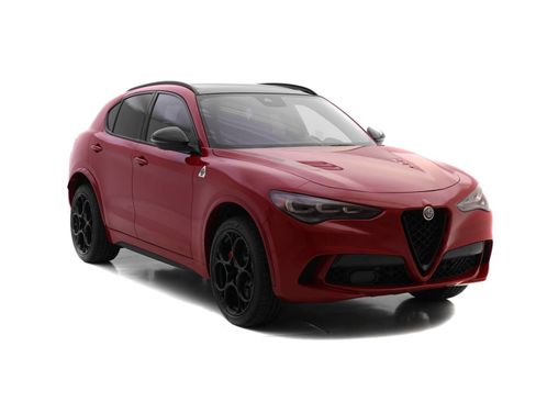 New 2024 Alfa Romeo Stelvio Quadrifoglio AWD/4WD image 2