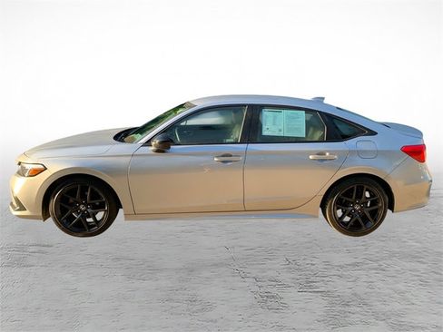 Used 2023 Honda Civic Sport image 5