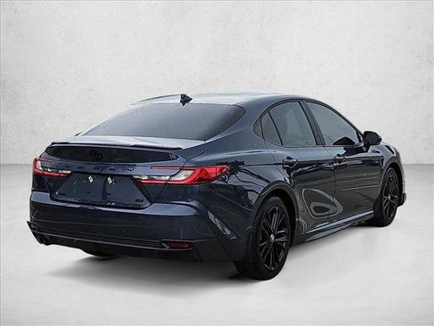 Used 2026 Toyota Camry SE w/ Convenience Package FWD image 5