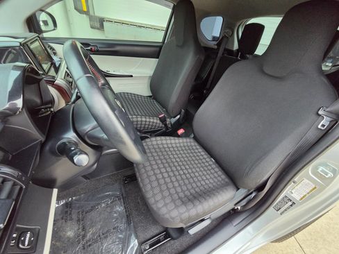Used 2012 Scion iQ w/ Rear Speaker Pkg FWD image 13