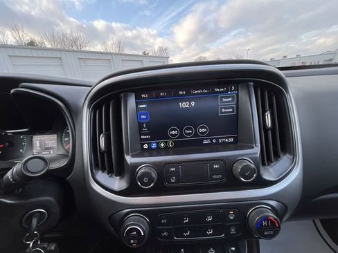 Certified 2022 Chevrolet Colorado LT w/ Luxury Package image 14