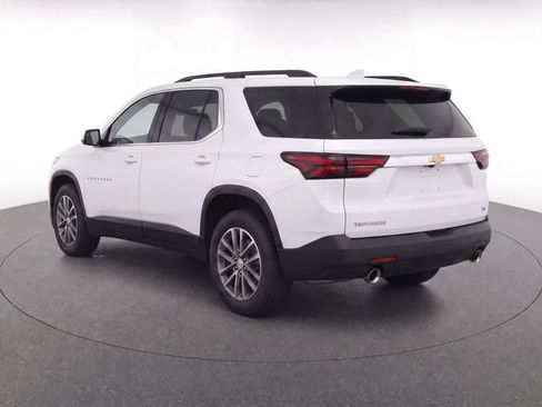 Used 2023 Chevrolet Traverse LT FWD image 7