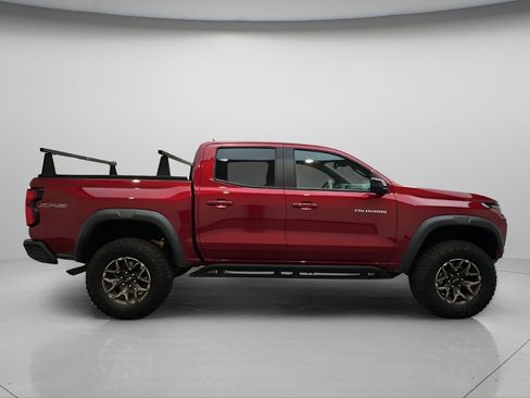Used 2024 Chevrolet Colorado ZR2 w/ Technology Package image 8