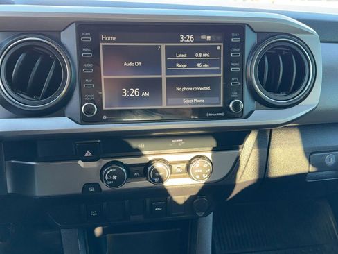 Used 2020 Toyota Tacoma SR5 image 19