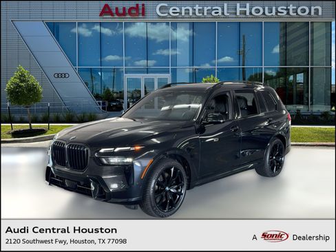 Used 2024 BMW X7 xDrive40i w/ Executive Package image 1