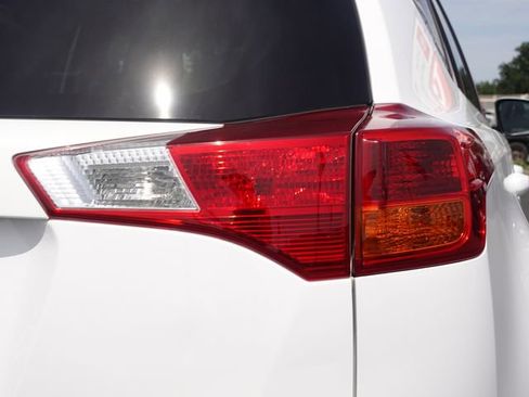 Used 2015 Toyota RAV4 XLE FWD image 8