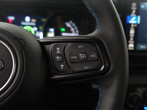 Used 2024 Jeep Wrangler Unlimited Rubicon 4xe AWD/4WD image 19