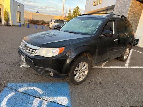 Used 2011 Subaru Forester 2.5X Limited image 3