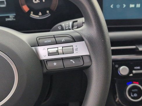 Used 2025 Hyundai Santa Cruz SEL FWD image 21