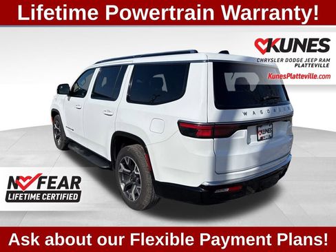 Used 2024 Jeep Wagoneer Series III image 8
