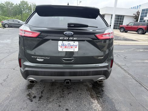 Used 2023 Ford Edge Titanium w/ Class II Trailer Tow Package AWD/4WD image 10