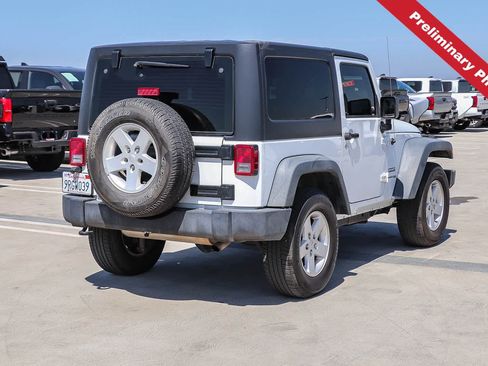 Used 2018 Jeep Wrangler Sport AWD/4WD image 5