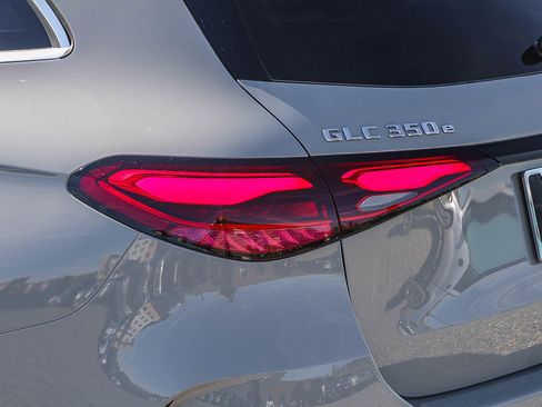 New 2026 Mercedes-Benz GLC 350e 4MATIC image 11