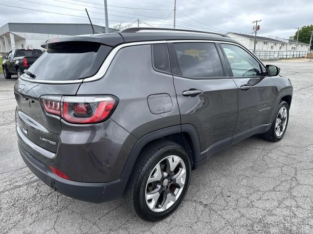 Used 2018 Jeep Compass Limited AWD/4WD image 4