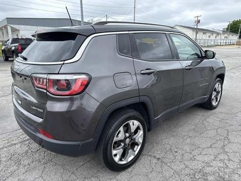Used 2018 Jeep Compass Limited AWD/4WD image 4