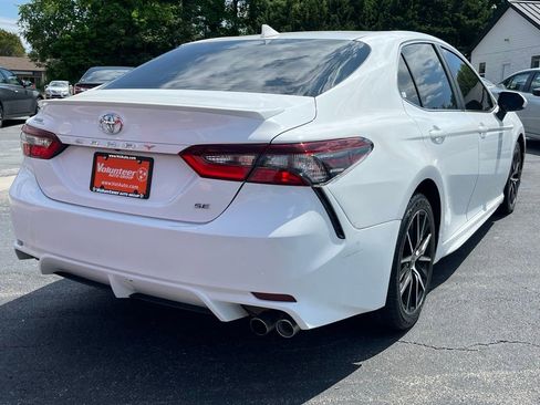 Used 2021 Toyota Camry SE FWD image 7