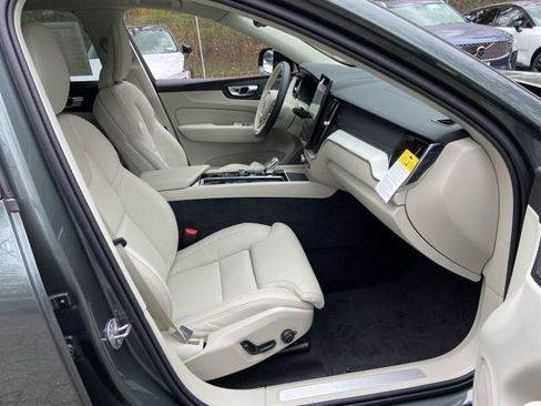 New 2026 Volvo XC60 B5 Ultra w/ Climate Package AWD/4WD image 18