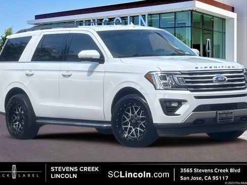 Used 2020 Ford Expedition XLT w/ Equipment Group 202A AWD/4WD image 1