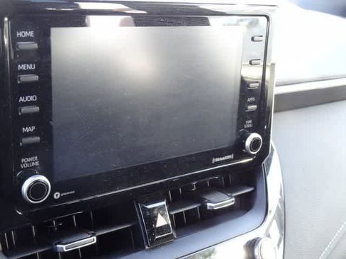 Used 2022 Toyota Corolla SE image 11