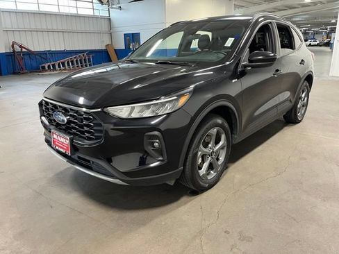 Used 2025 Ford Escape ST-Line Select AWD/4WD image 5
