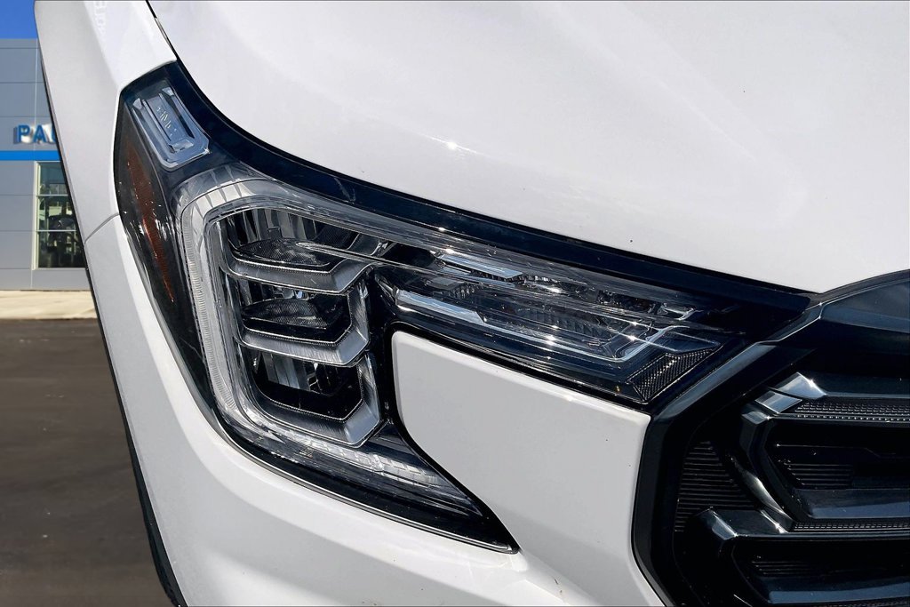 Used 2022 GMC Terrain AT4 w/ Infotainment Package II AWD/4WD image 32