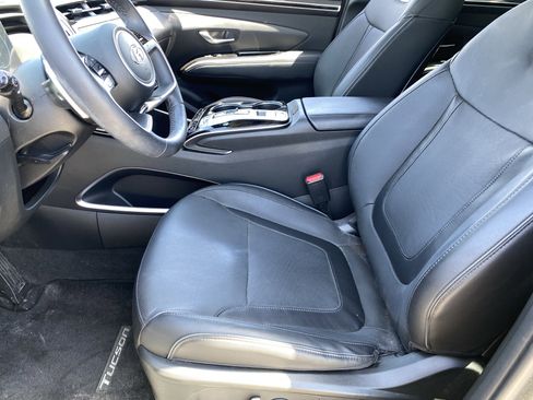 Certified 2023 Hyundai Tucson Limited AWD/4WD image 17