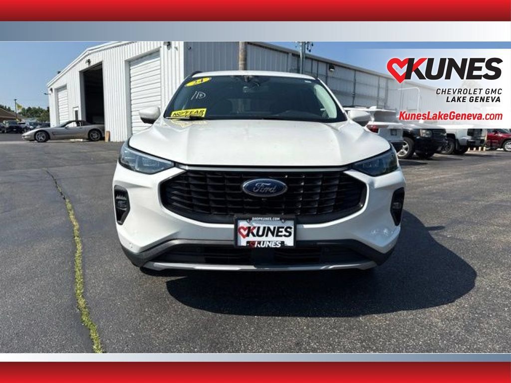 Used 2024 Ford Escape Platinum AWD/4WD image 12