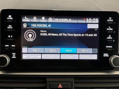 Used 2019 Honda Accord Sport image 17