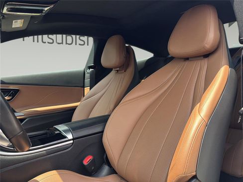 Used 2025 Mercedes-Benz CLE 300 4MATIC Coupe image 17