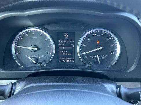 Used 2016 Toyota Highlander XLE AWD/4WD image 25