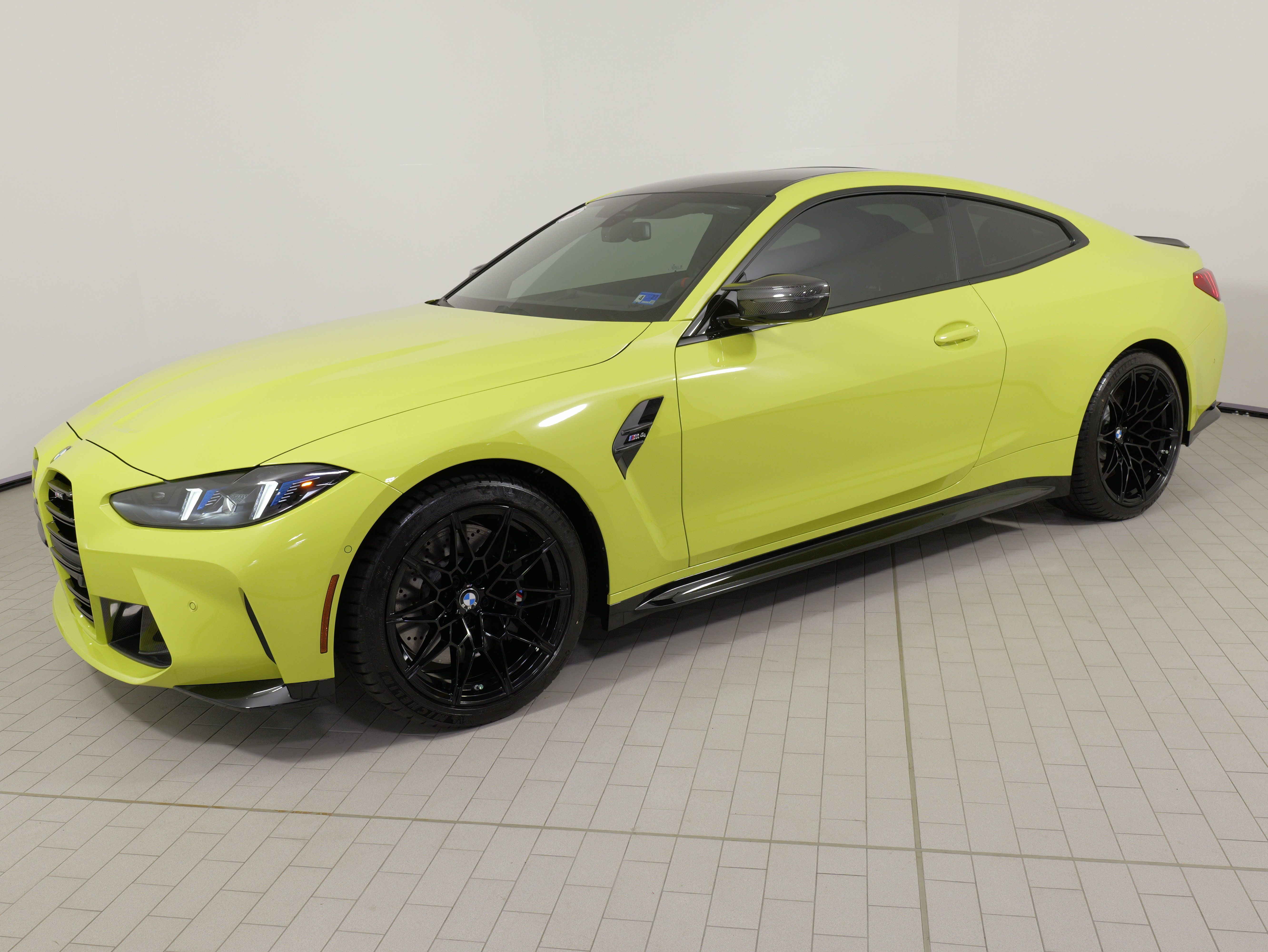 Used 2025 BMW M4 Coupe w/ M Carbon Exterior Package RWD image 1