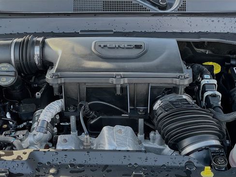 Used 2023 Jeep Compass Limited image 30