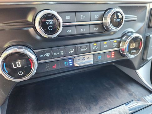 Used 2021 Ford F150 Lariat w/ Max Trailer Tow Package AWD/4WD image 23