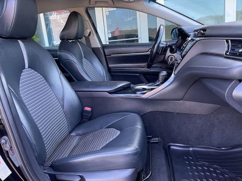 Used 2019 Toyota Camry SE image 21