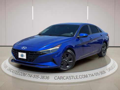 Used 2021 Hyundai Elantra SEL FWD image 1