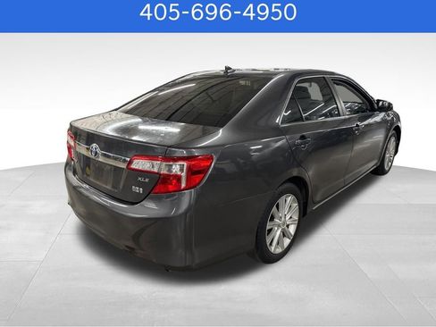Used 2012 Toyota Camry XLE w/ Leather Pkg image 3