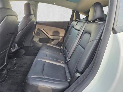 Used 2023 Tesla Model Y Long Range AWD/4WD image 15