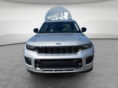 Used 2021 Jeep Grand Cherokee L Overland w/ Luxury Tech Group IV image 9