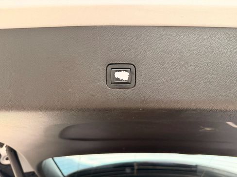 Used 2018 Chevrolet Traverse LT AWD/4WD image 6