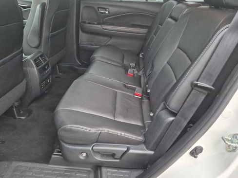 Used 2017 Honda Pilot Touring image 21