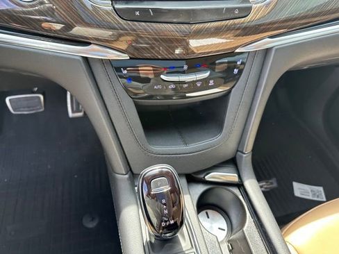 Used 2024 Cadillac XT6 Sport w/ LPO, Onyx Lite Package AWD/4WD image 28