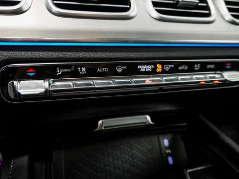 Used 2025 Mercedes-Benz GLS 450 4MATIC image 30