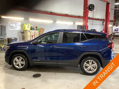 Used 2022 GMC Terrain SLE w/ Driver Convenience Package