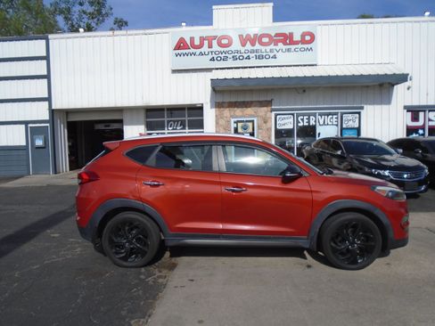 Used 2016 Hyundai Tucson Limited AWD/4WD image 1