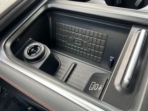 Used 2025 Ford Expedition Max Active AWD/4WD image 34