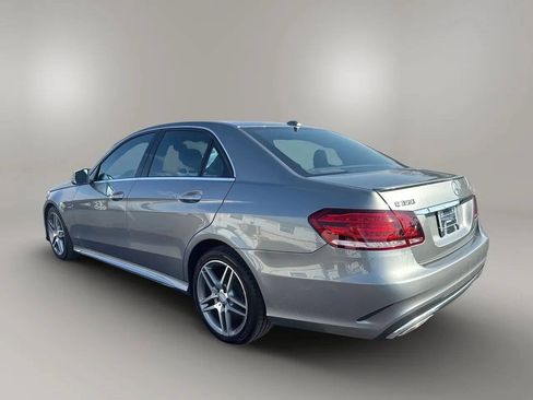 Used 2014 Mercedes-Benz E 350 4MATIC Sedan image 5