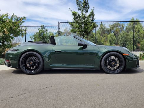 Used 2026 Porsche 911 Carrera GTS RWD image 8