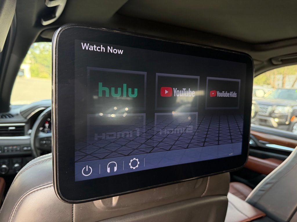 Used 2023 GMC Yukon Denali Ultimate AWD/4WD image 31