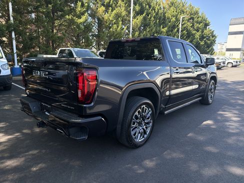 Used 2024 GMC Sierra 1500 Denali Ultimate AWD/4WD image 10