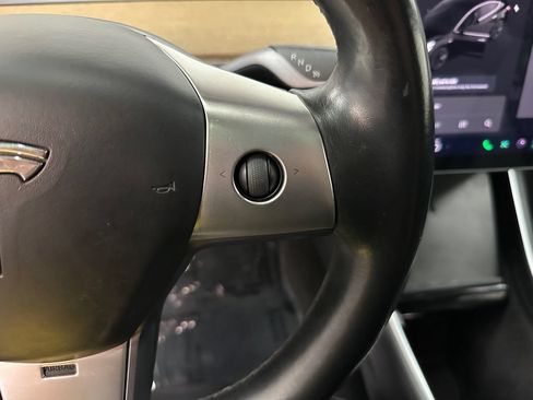 Used 2018 Tesla Model 3 Long Range RWD image 16